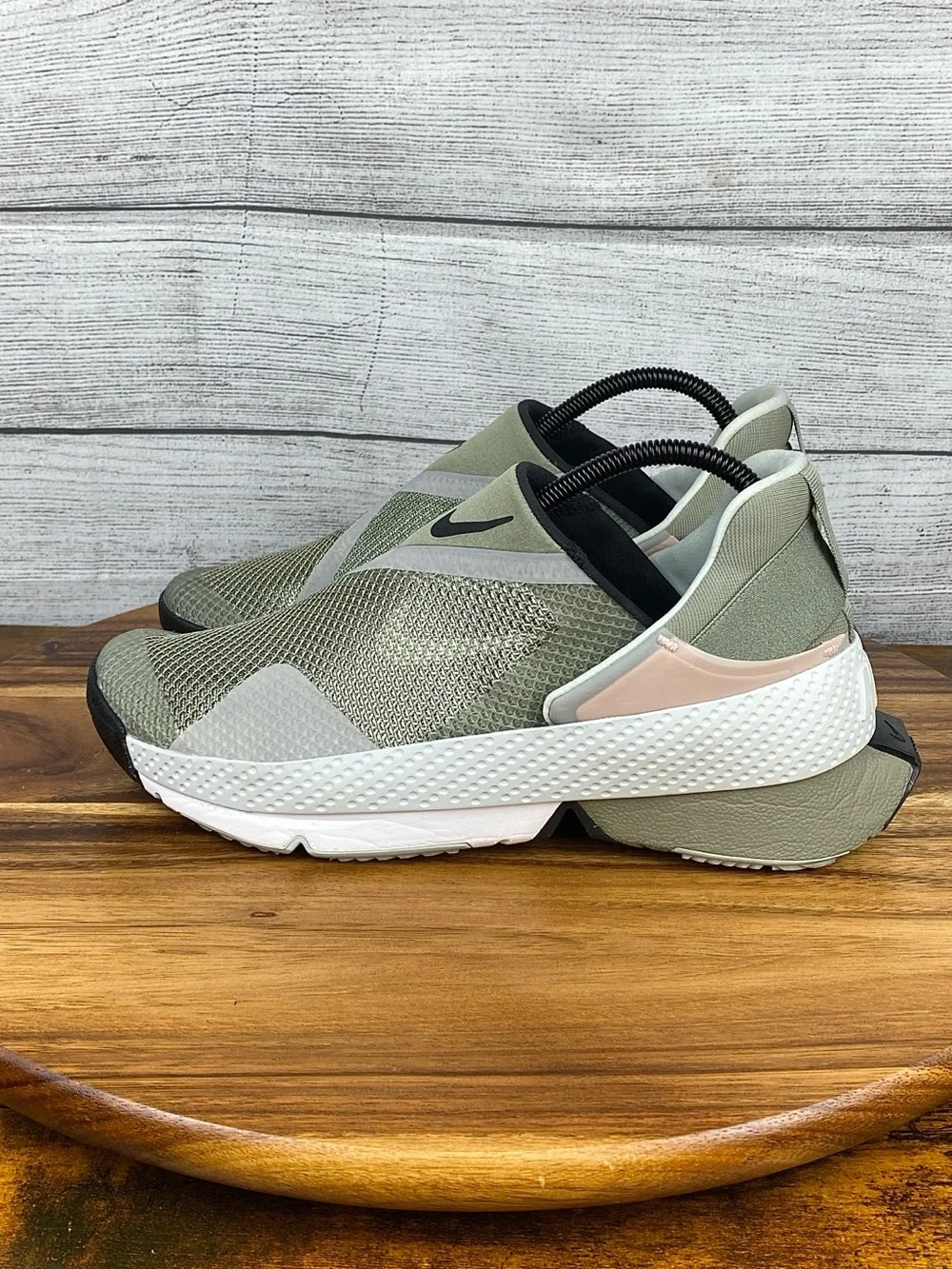 Nike Go FlyEase Light Army Green Slip On Training Shoes Men’s Size 7.5 Women’s 9